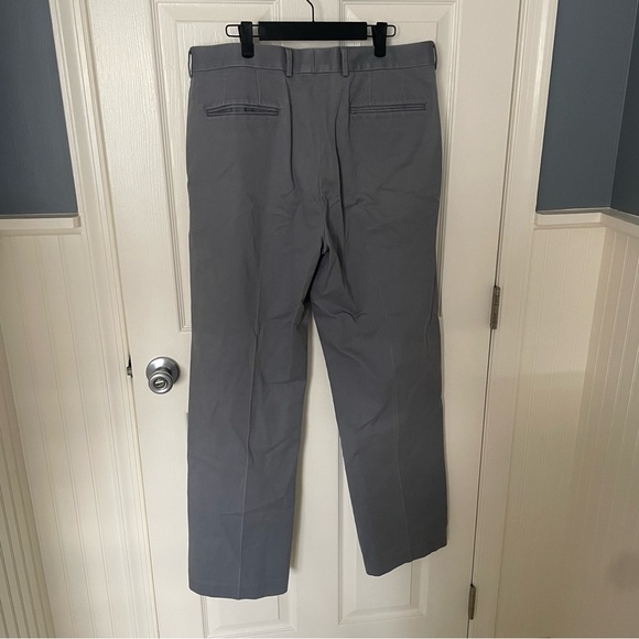 CHARLES TYRWHITT MENS NON-IRON CLASSIC FIT COTTON GRAY KHAKI PANTS - SIZE 36x32 - Picture 6 of 10